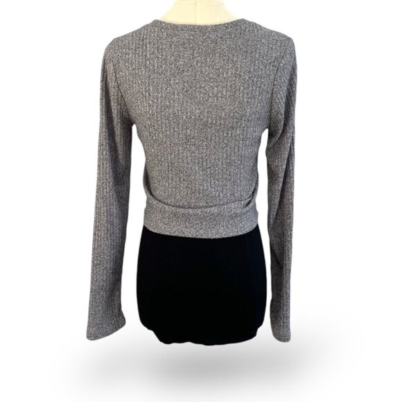 Crop Top Short Top Soft Ribbed Heather Gray Light Weight Long Sleeve Wm Med EUC - Picture 6 of 8